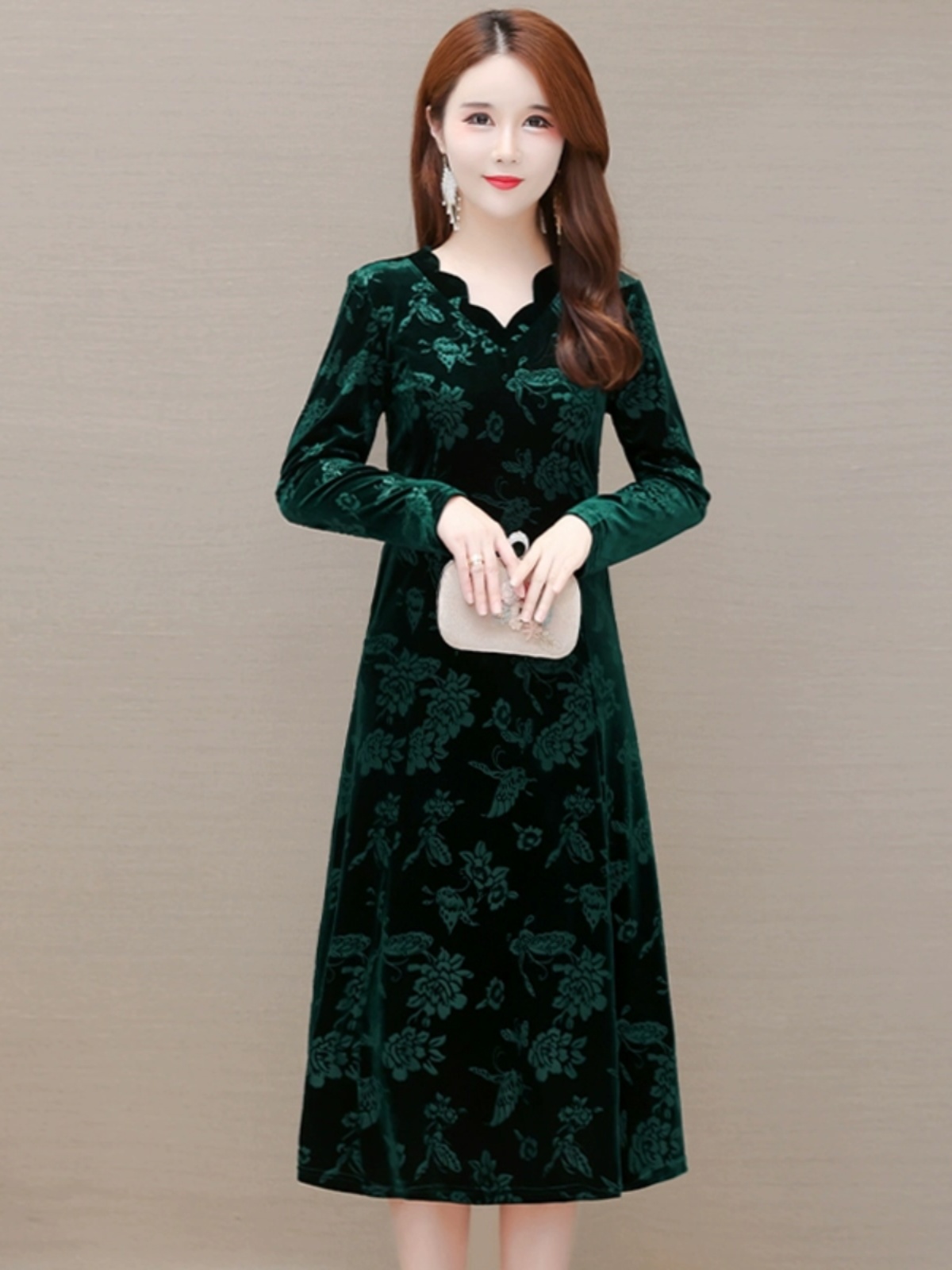 Elegant Velvet Dress V-Neck Mi - огляд і ціна Women Fashion Over The Years